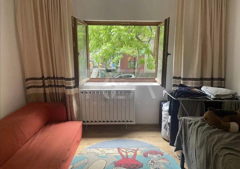 Apartament cu 4 camere decomandat, mobilat în 13 Septembrie