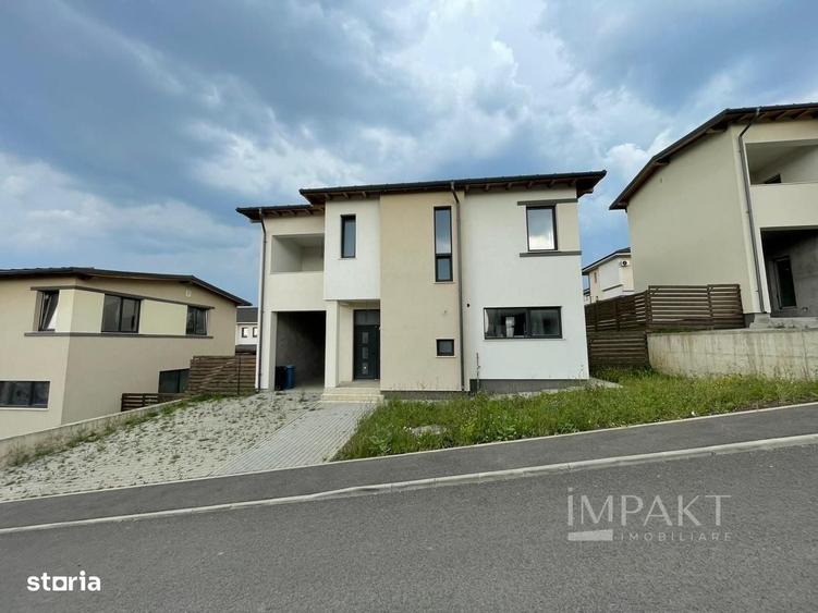 Casa / Vila cu 4 camere de vanzare- Dezmir - 4