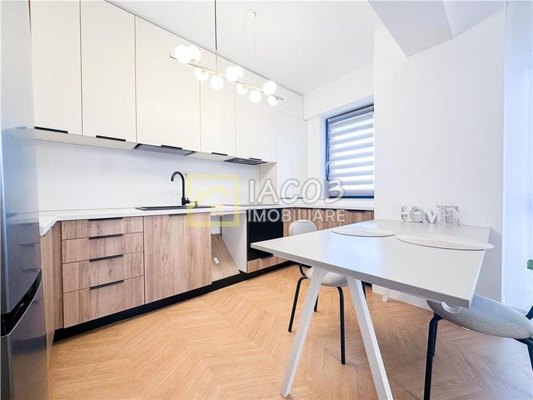 Apartament cu 2 camere semidecomandat în 9 Mai