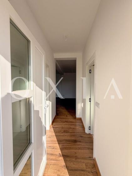 Duplex cu 4 camere cu Canalizare în Parța
