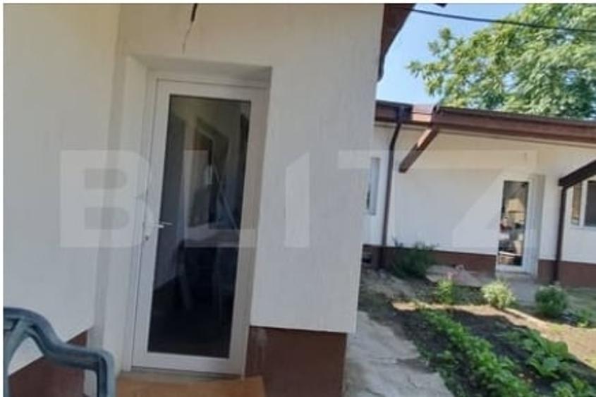 Casă cu 3 camere cu Canalizare în Mihai Bravu