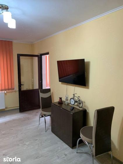 Apartament cu 2 camere decomandat în Republicii