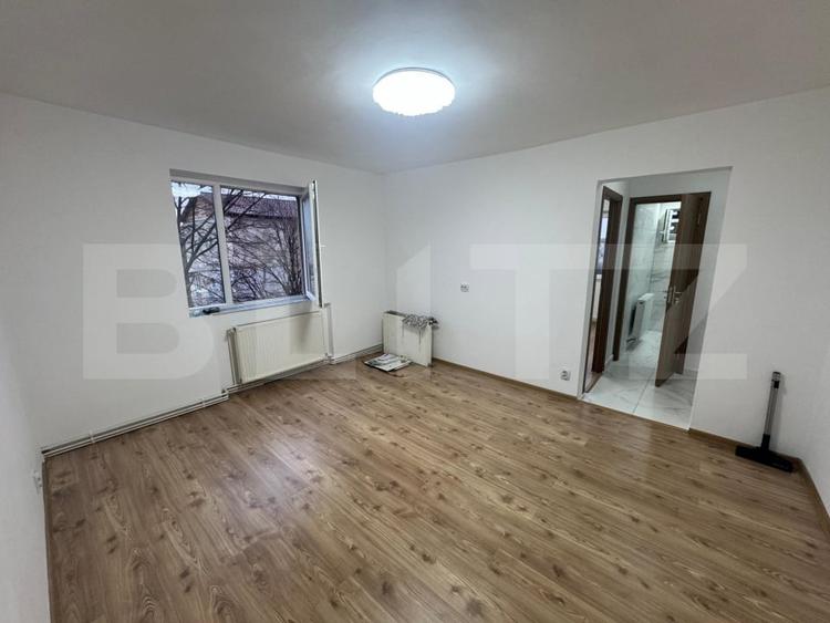 Apartament cu 2 camere decomandat în Micro 14 — fotografia 1
