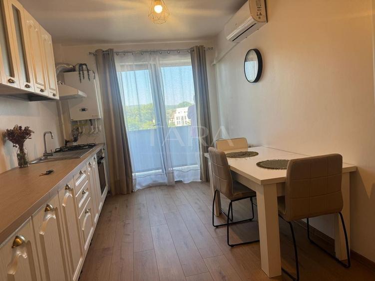 Apartament cu 2 camere decomandat în Dâmbul Rotund