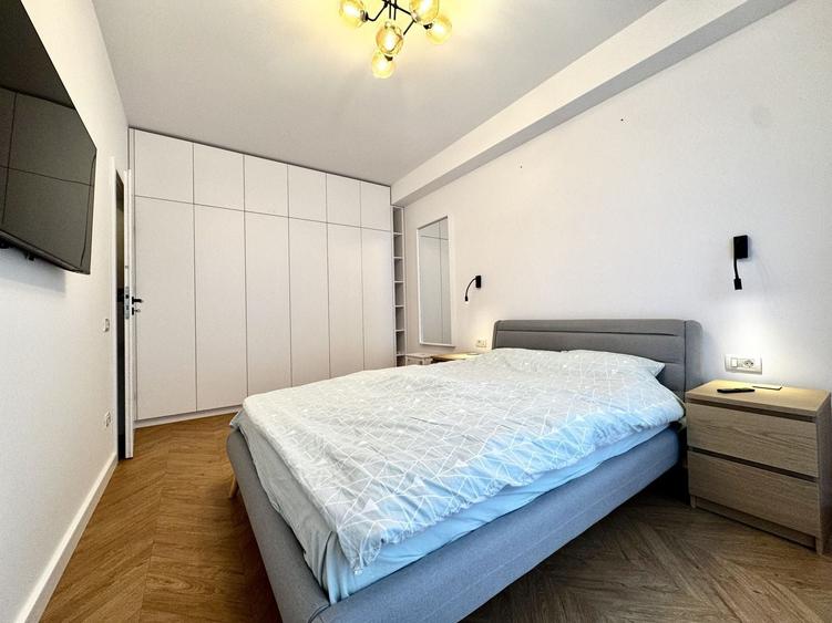 Apartament cu 2 camere semidecomandat, mobilat în Buziașului