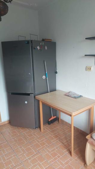 Apartament cu 3 camere decomandat în Mircea cel Bătrân