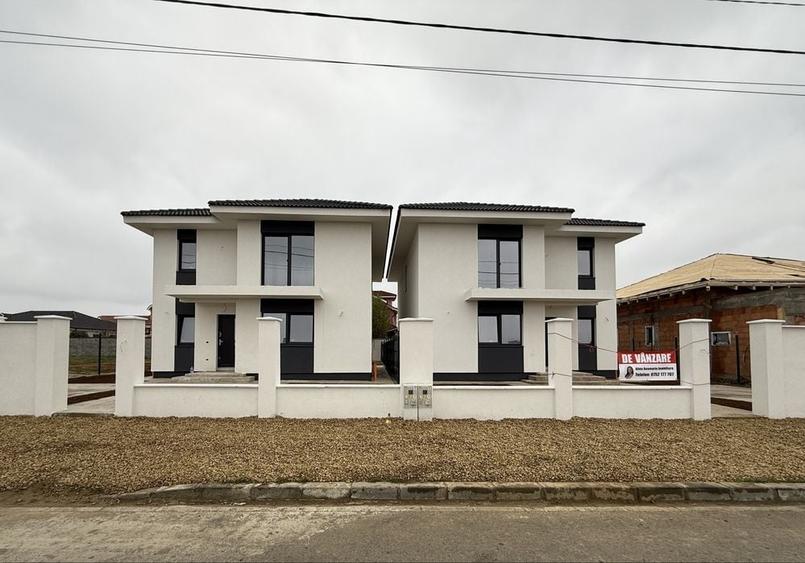 Casă cu 4 camere în Sânmartin