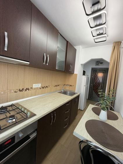 Inchiriez apartament 2 camere - 8