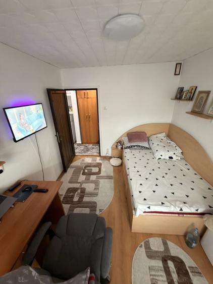 Apartament cu 3 camere decomandat în Tomești