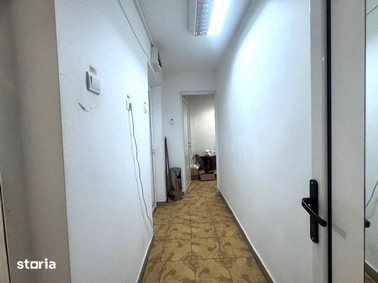 Spațiu comercial, de 43 mp, în Central