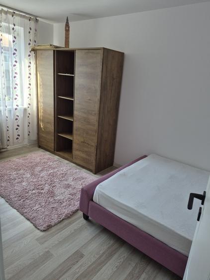 Apartament cu 2 camere decomandat în Cedonia