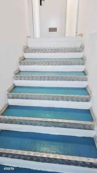Spațiu comercial, de 370 mp, în Dămăroaia