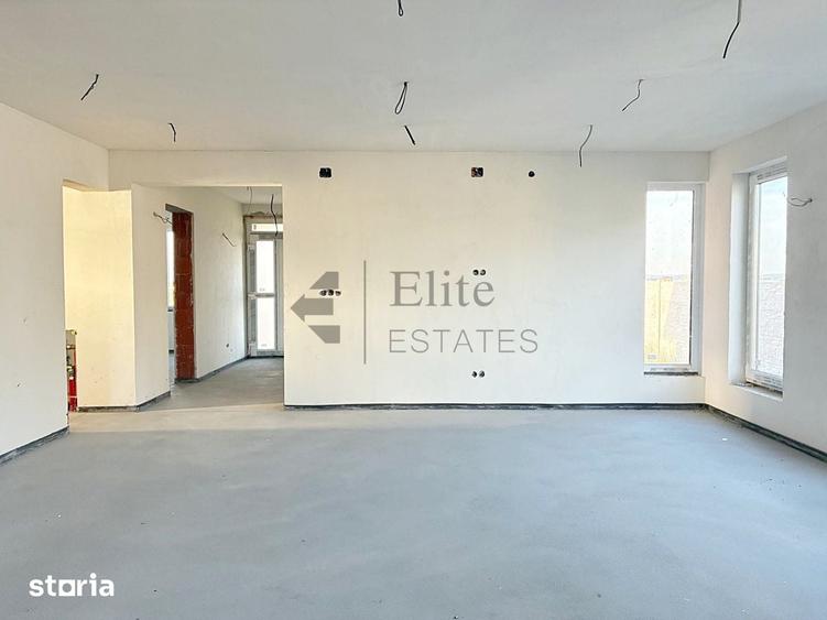 Casă cu 4 camere cu Teren 500 Mp în Sânmartin