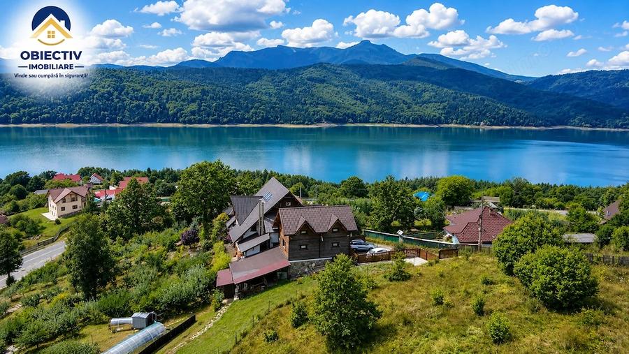 Casă cu 5 camere cu Teren 10138 Mp în Hangu
