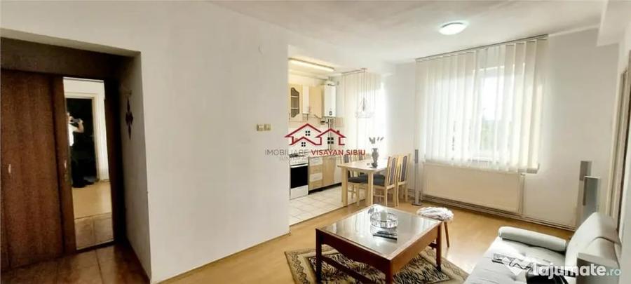 Apartament cu 2 camere decomandat în Ștrand