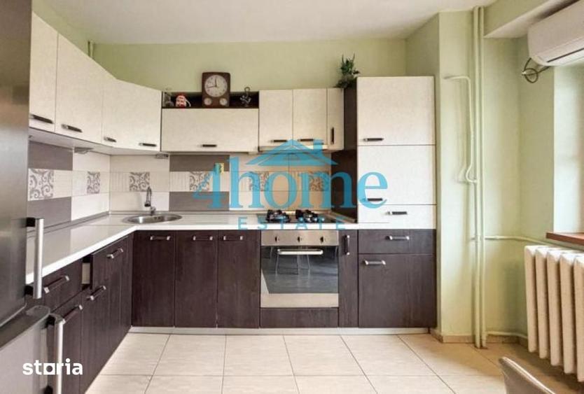 Apartament cu 2 camere decomandat în Centrul Civic