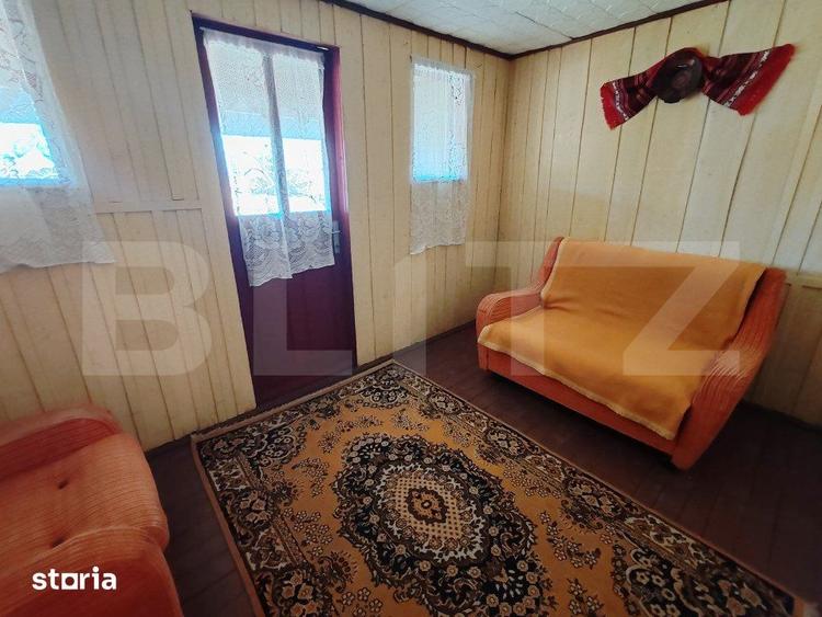 Casă cu 6 camere cu Teren 3000 Mp în Surduc