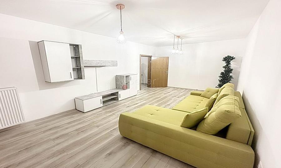 Apartament cu 2 camere decomandat, mobilat în Tractorul