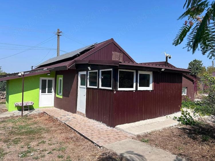 Casă cu Teren 2245 Mp în Cerchezu