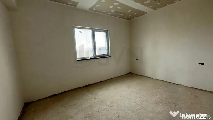 Casă cu 3 camere cu Teren 350 Mp în Tunari