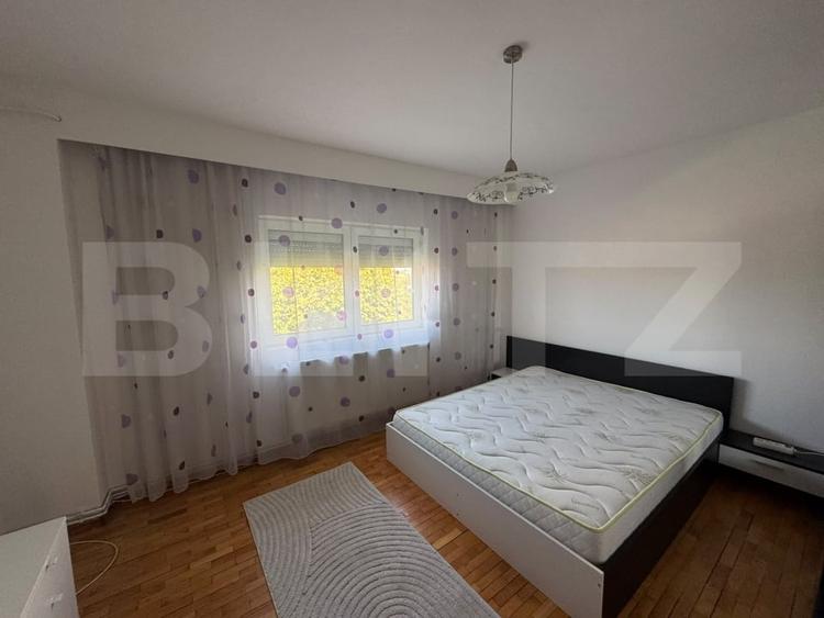 Apartament cu 3 camere semidecomandat, mobilat în Mehala