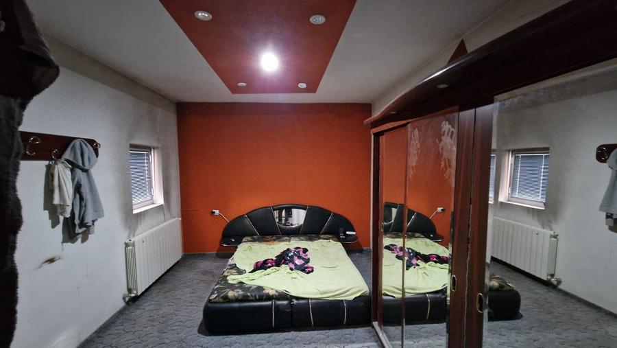 Casă individuală cu 7 camere cu Piscina în Sălaj