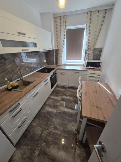 Apartament cu 2 camere decomandat în Decebal