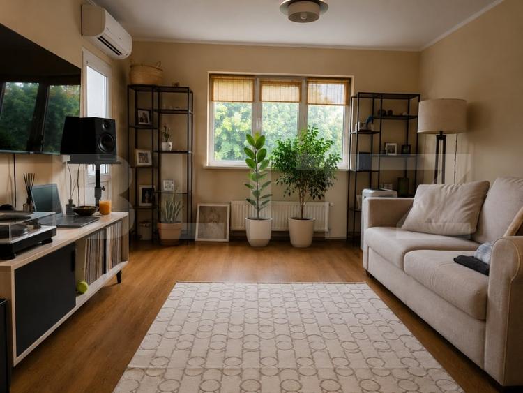 Apartament cu 3 camere decomandat, mobilat în Aradului