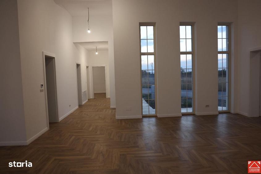 Casă cu 4 camere în Vladimirescu