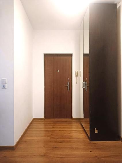 Apartament cu 3 camere în P-ța Unirii