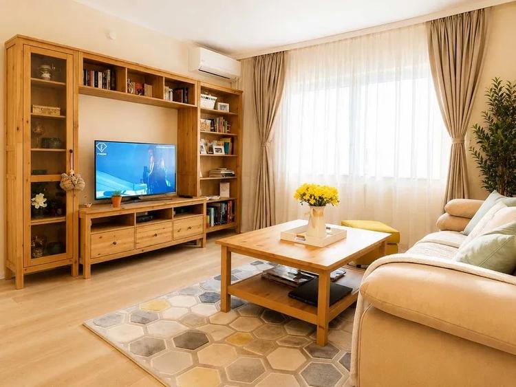 Apartament cu 2 camere decomandat, mobilat în Sebastian