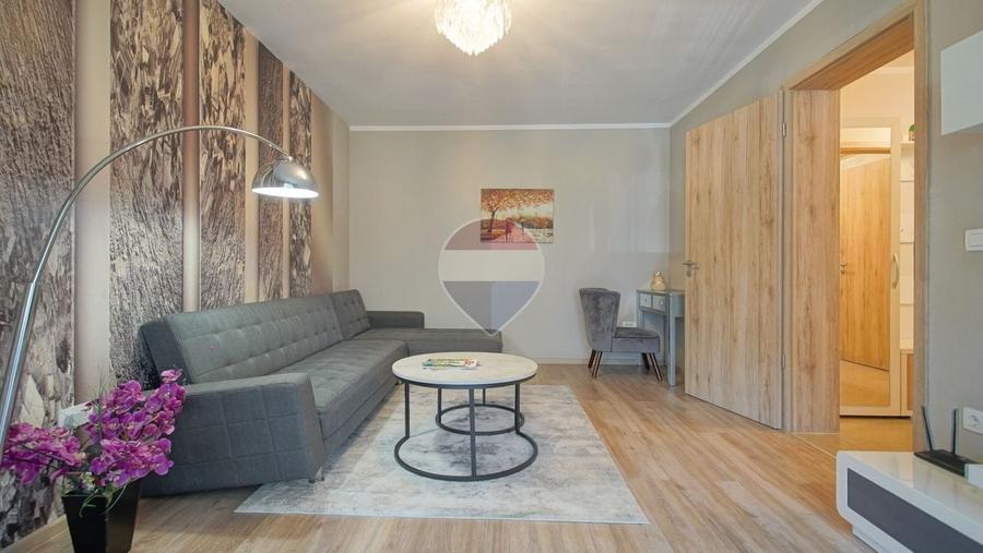 Coresi Avantgarden 2 camere Mobilat complet  Potențial investiție - 1