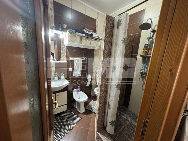 Casă individuală cu 4 camere cu Canalizare în Luncușoara