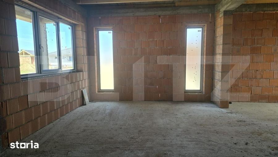 Casă cu 3 camere cu Teren 550 Mp în Lazuri