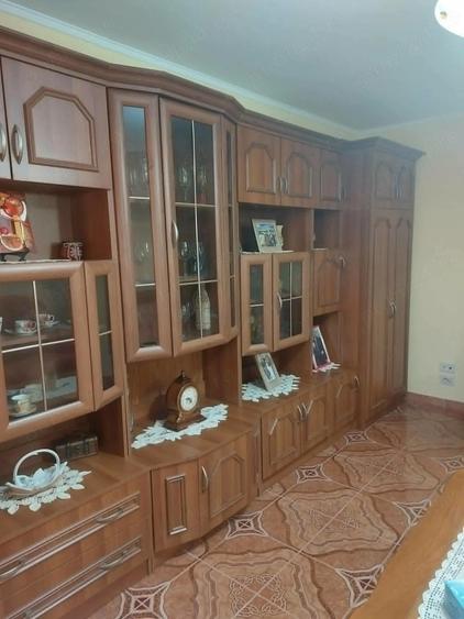 Apartament cu 4 camere decomandat în Ostroveni