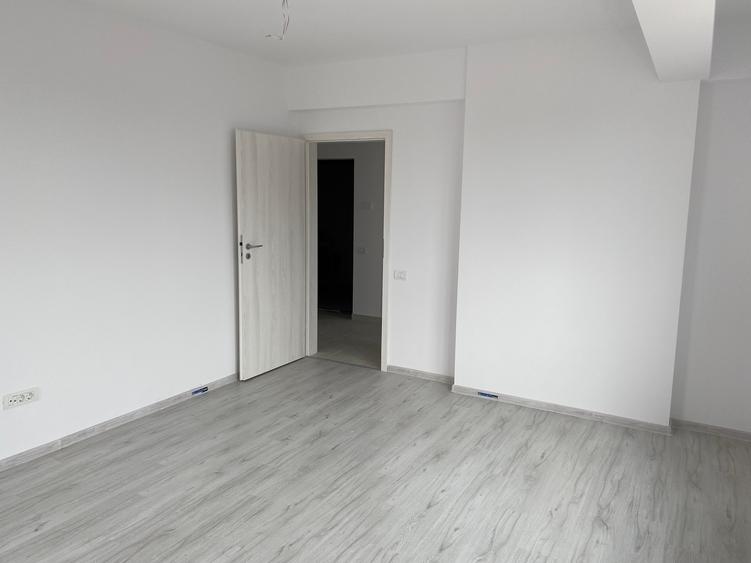 Apartament cu 2 camere decomandat în Berceni — fotografia 3
