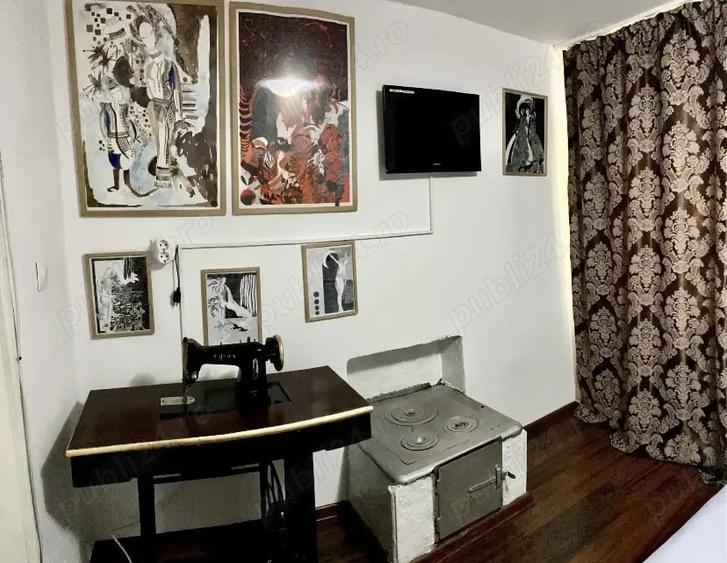 Casă cu 2 camere cu Teren 850 Mp în Jurilovca