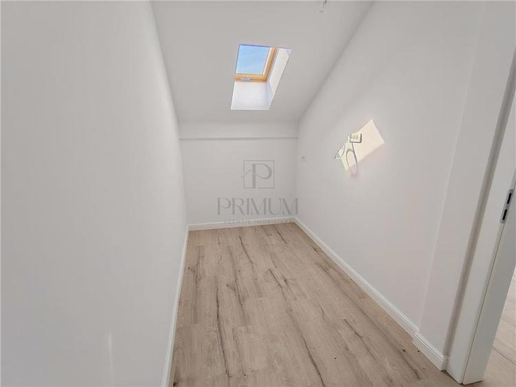 Duplex cu 4 camere cu Canalizare în Moșnița Nouă