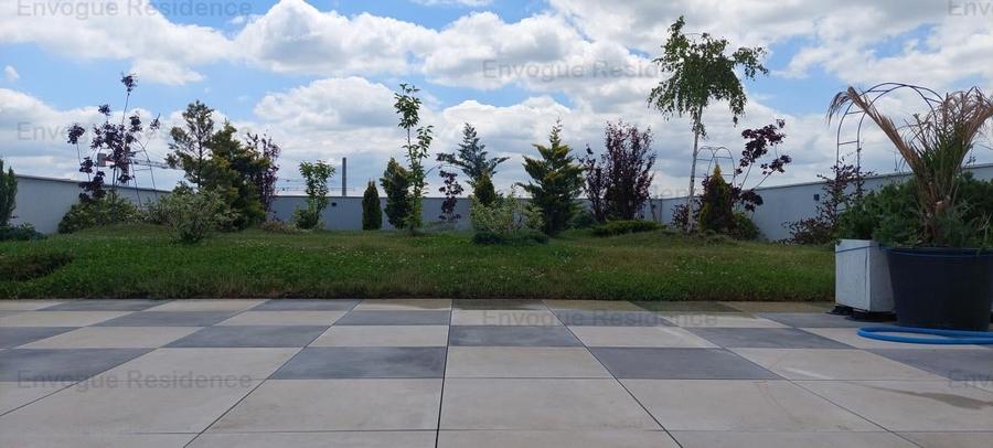 Penthouse cu 5 camere decomandat în Militari