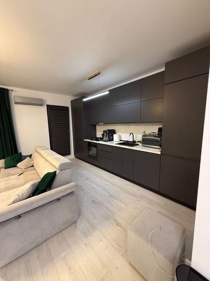 Apartament cu 3 camere decomandat în Vest