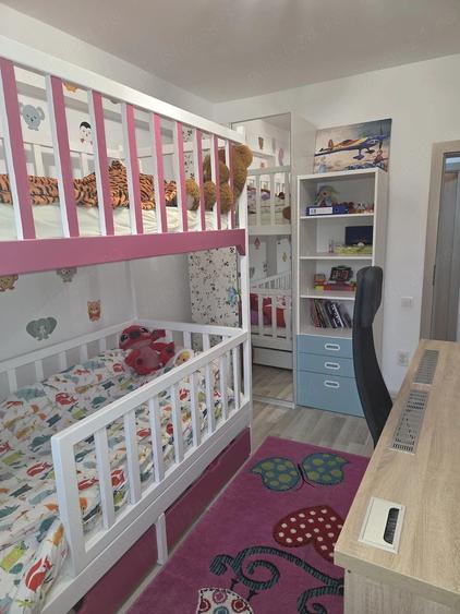 Apartament cu 3 camere decomandat în Central