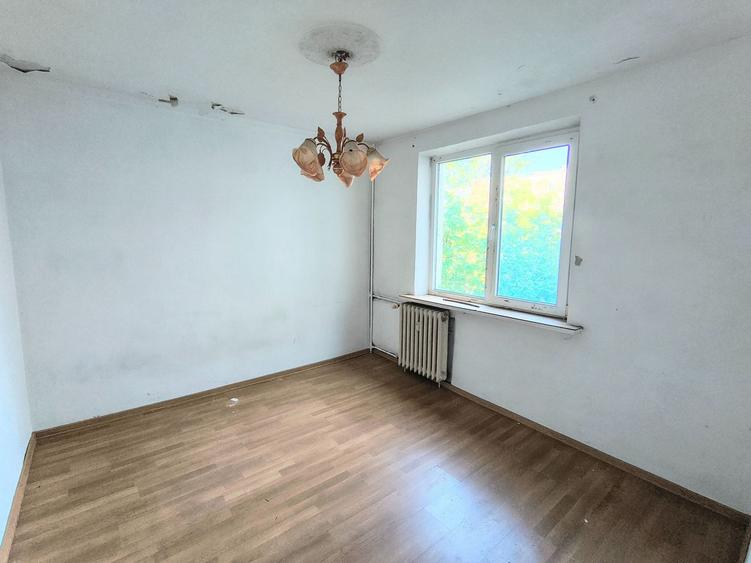 Apartament cu 3 camere în Berceni
