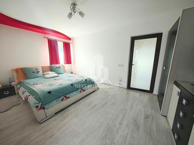 Casă individuală cu 6 camere cu Canalizare în Limanu