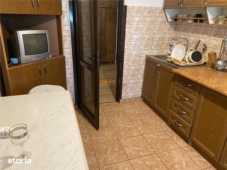 Apartament cu 2 camere decomandat, mobilat în Brăilei