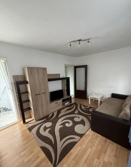 Apartament cu 2 camere semidecomandat, mobilat în Dristor