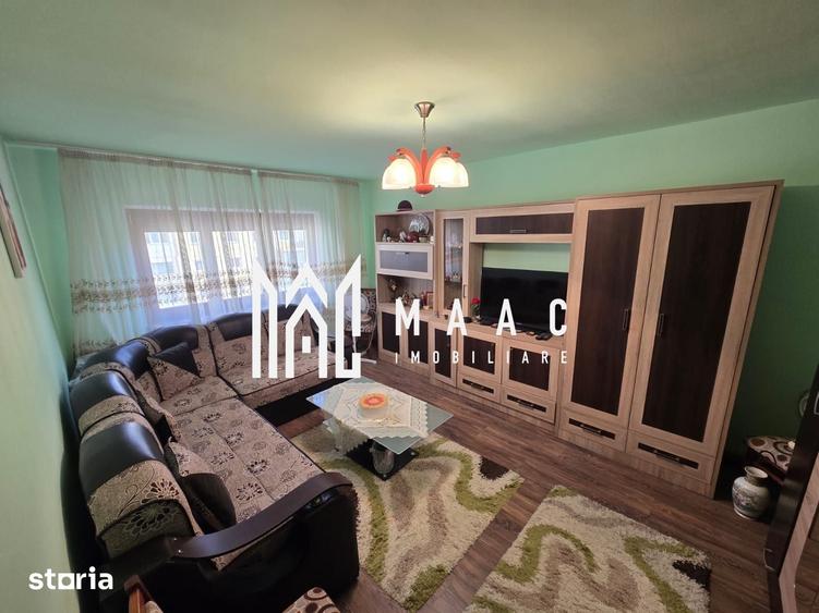 Apartament cu 4 camere decomandat în Ștrand