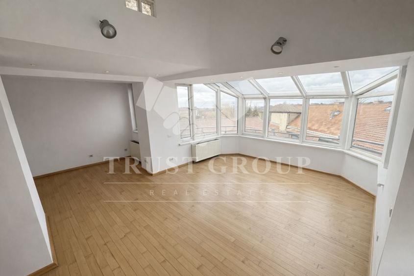 Apartament cu 3 camere în Clucerului