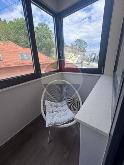 Apartament cu 2 camere decomandat, mobilat în Semicentral