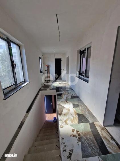 Casă cu 4 camere în Central