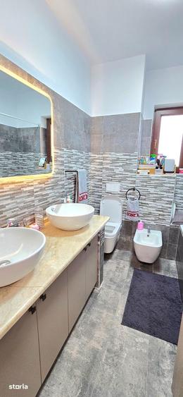 Apartament cu 3 camere în Miroslava